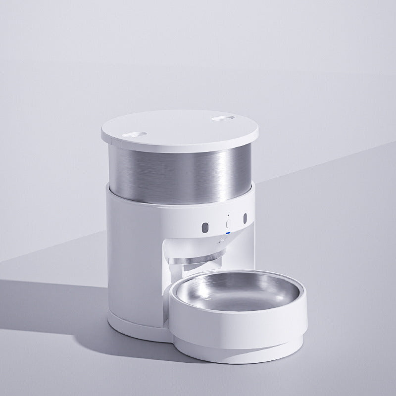 Distributeur automatique de croquettes, repas toujours à l’heure